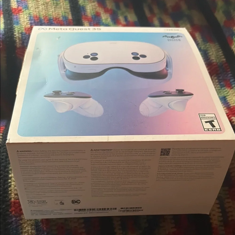 Quest 3S VR Headset - White